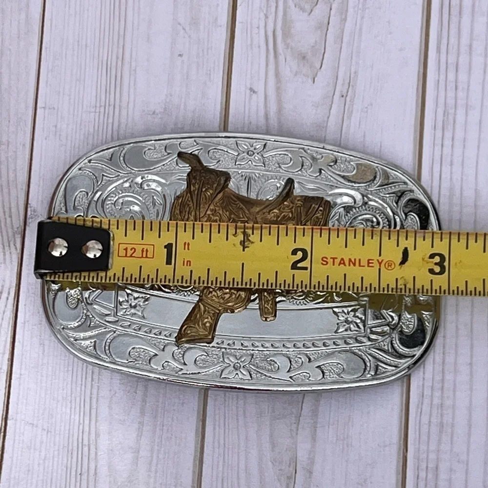 Silver tone Western Belt Buckle Horse Saddle Western Cowgirl